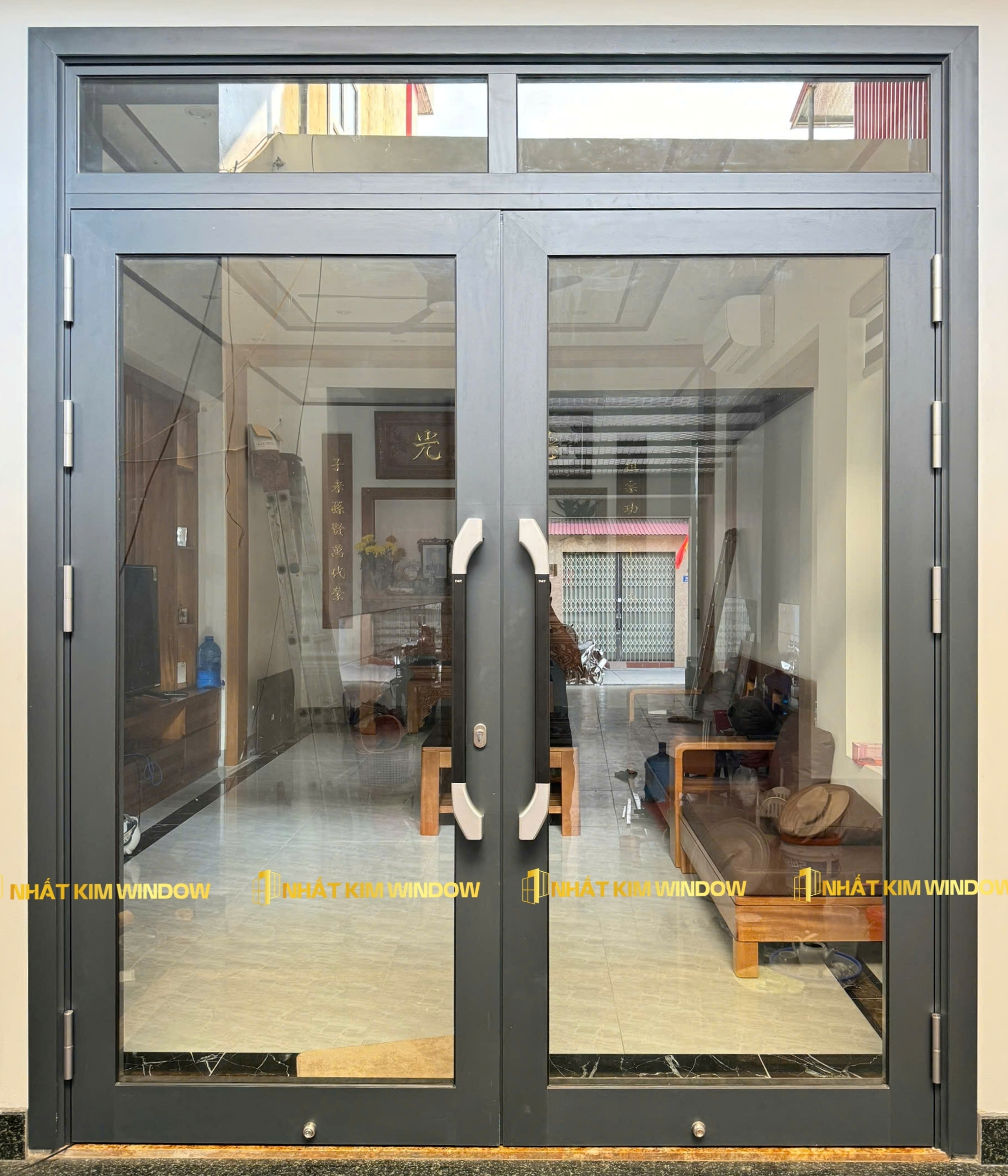 Cửa chính mở quay 2 cánh - Màu ghi xanh