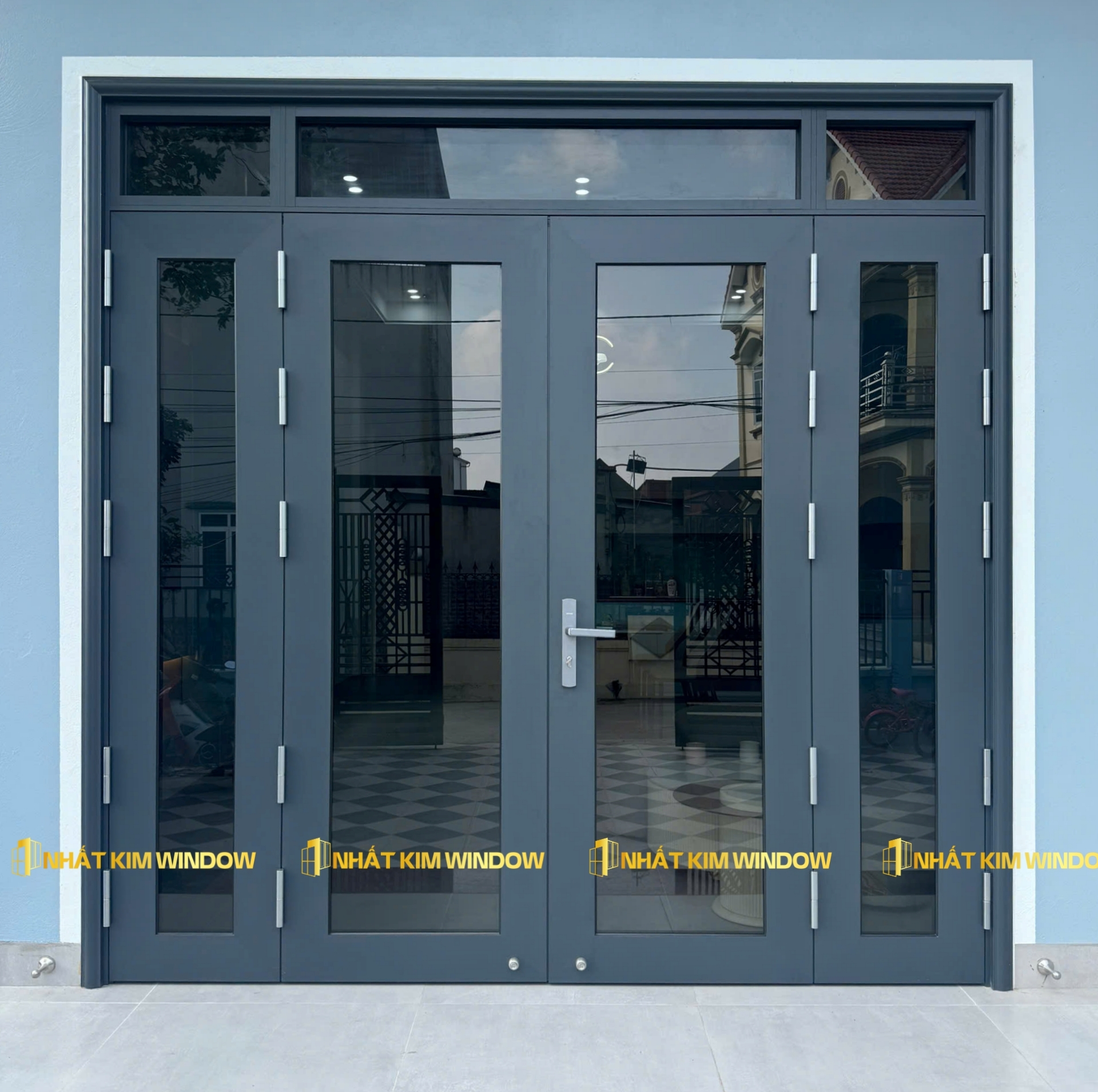 Cửa chính mở quay 4 cánh - Màu ghi xanh